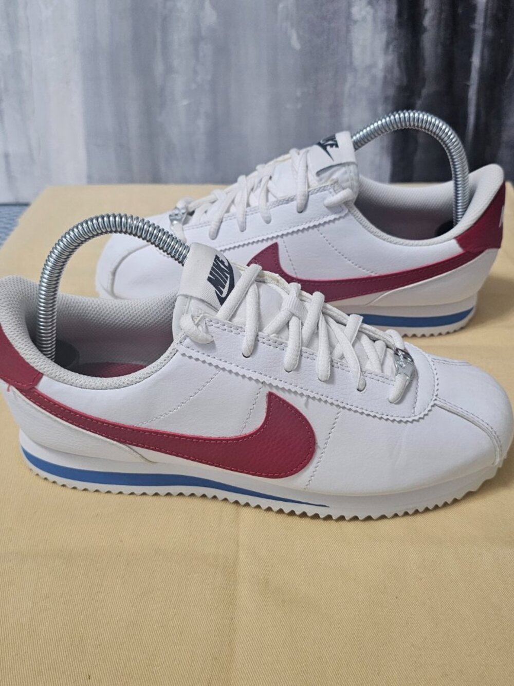 Nike Cortez White Red with Blue Stripe Women's Sneakers Size 6Y Women's Size 7.5 - Picture 3 of 8